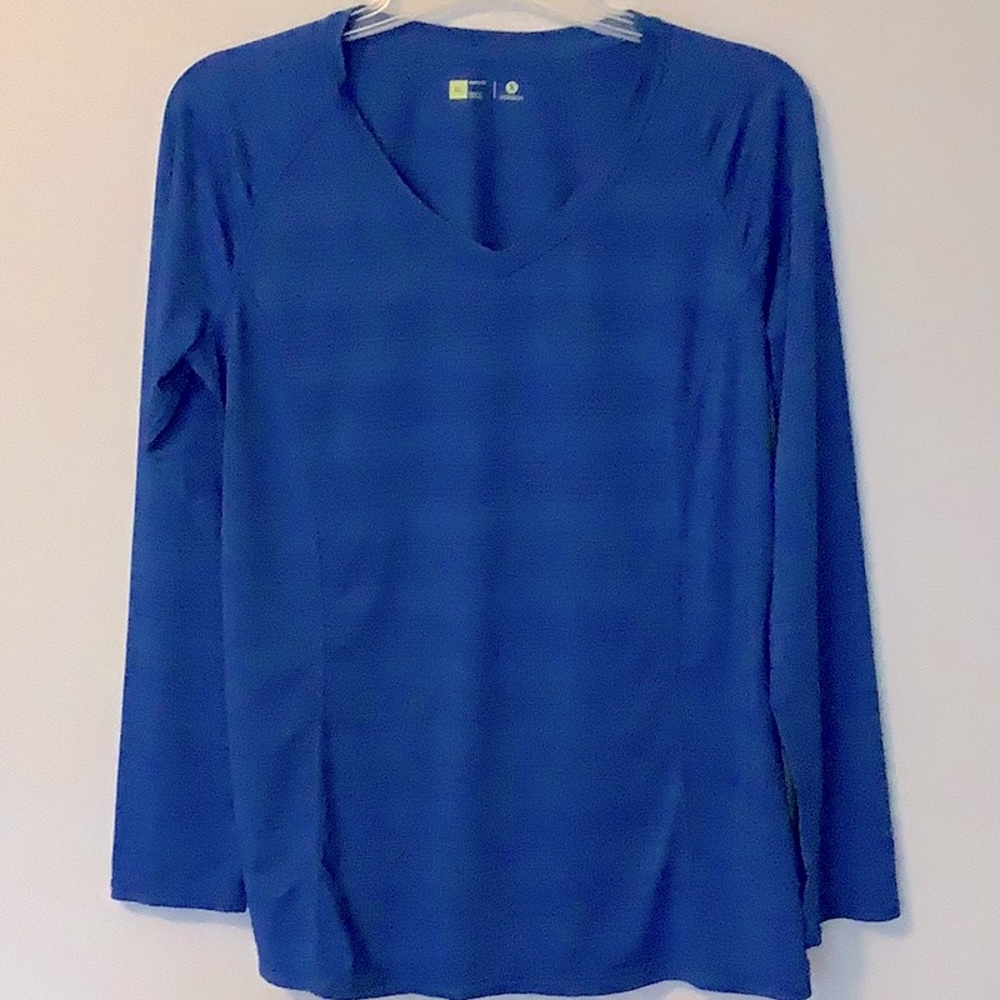 Xersion Long Sleeve Semi-fitted Workout Tee (NWOT)